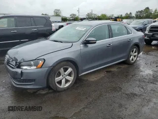 2013 Volkswagen Passat SE z VIN 1VWBP7A30DC137060, wystawiony jako Copart lot #58181525 z przebiegiem 144 134 mil mil oraz Szkoda całkowita • Salvage title. Historia ofert i sprzedaży dostępna na DreamBid. Obrazek 1.