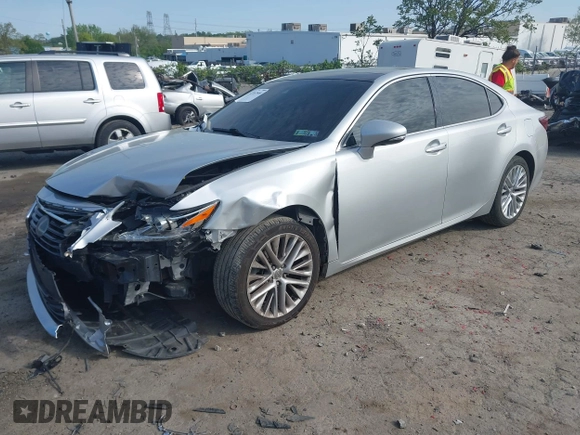 2016 Lexus ES 330 z VIN 58ABK1GG9GU016619, wystawiony jako IAAI lot #42167666 z przebiegiem 135 010 mil mil oraz . Historia ofert i sprzedaży dostępna na DreamBid. Obrazek 16.