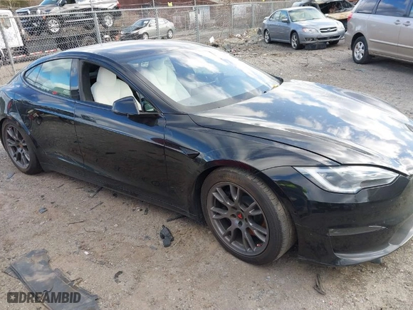 2022 Tesla Model S with VIN 5YJSA1E54NF476793, listed as a IAAI auction lot 41204340 with 27,382 mi miles. Bid and sale history available at carsss.com. Image 13.