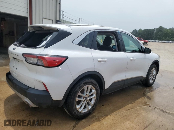 2022 Ford Escape SE with VIN 1FMCU0G63NUA47739, listed as a Copart auction lot 60136605 with 70,354 mi miles and Clean title. Bid and sale history available at DreamBid. Image 3.