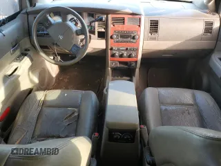 2005 Dodge Durango SLT z VIN 1D4HD48D45F509957, wystawiony jako Copart lot #45083915 z przebiegiem 334 568 mil mil oraz Szkoda całkowita • Salvage title. Historia ofert i sprzedaży dostępna na DreamBid. Obrazek 8.