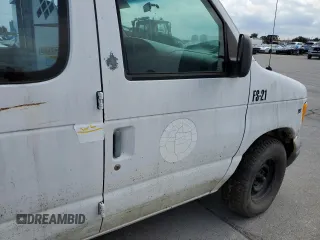 1997 Ford Econoline Wagon XL z VIN 1FMEE1163VHB75718, wystawiony jako Copart lot #71769224 z przebiegiem 79 635 mil mil oraz Szkody całkowita. Historia ofert i sprzedaży dostępna na DreamBid. Obrazek 13.