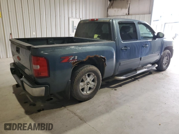 2011 Chevrolet Silverado 1500 LT with VIN 3GCPKSE30BG219546, listed as a Copart auction lot 55866205 with 212,739 mi miles and Clean Title. Bid and sale history available at DreamBid. Image 3.