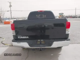 2013 Toyota Tundra z VIN 5TFRM5F19DX063197, wystawiony jako IAAI lot #41799886 z przebiegiem 351 859 mil mil oraz . Historia ofert i sprzedaży dostępna na DreamBid. Obrazek 16.