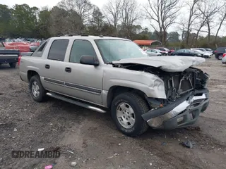 2004 Chevrolet Avalanche with VIN 3GNEC12T24G210036, listed as a IAAI auction lot 41625561 with 237,154 mi miles. Bid and sale history available at carsss.com. Image 1.