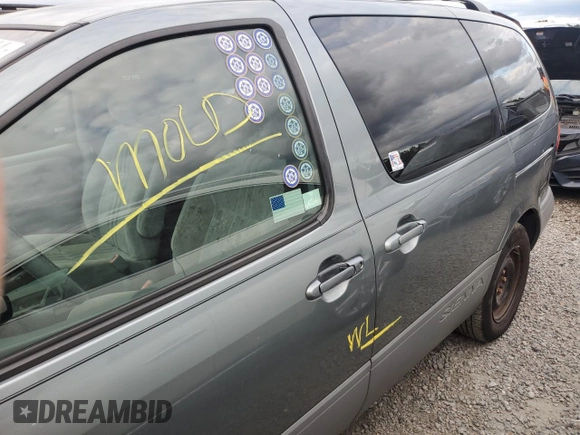 2000 Toyota Sienna LE with VIN 4T3ZF13C6YU258905, listed as a Copart auction lot 74745744 with 0 mi miles and Salvage Title. Bid and sale history available at carsss.com. Image 13.