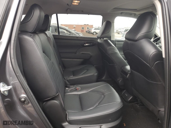 2023 Toyota Highlander Hybrid XLE with VIN 5TDKBRCH3PS118141, listed as a Copart auction lot 44040995 with 32,145 mi miles and Salvage Title. Bid and sale history available at carsss.com. Image 11.