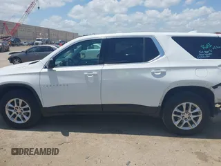 2020 Chevrolet Traverse LS z VIN 1GNERFKW0LJ144119, wystawiony jako IAAI lot #42561910 z przebiegiem 136 035 mil mil oraz . Historia ofert i sprzedaży dostępna na DreamBid. Obrazek 14.