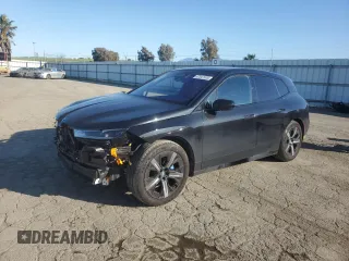 2022 BMW iX xDrive50 with VIN WB523CF00NCK62949, listed as a Copart auction lot 47047805 with 25,035 mi miles and Salvage Title. Bid and sale history available at carsss.com. Image 1.