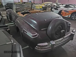 1947 Lincoln Zephyr z VIN 8H18150, wystawiony jako Copart lot #56967095 z przebiegiem 45 424 mil mil oraz Tytuł czysty. Historia ofert i sprzedaży dostępna na DreamBid. Obrazek 3.
