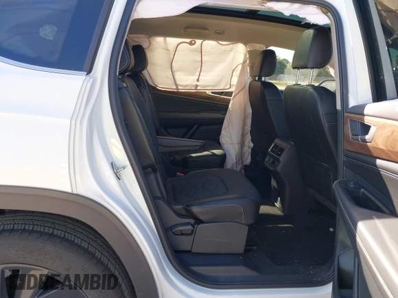2024 Volkswagen Atlas SE с VIN 1V2JR2CA6RC551229, выставлен на аукционе IAAI как лот 41473599 с пробегом 10 243 миль миль и . История ставок и продаж доступна на DreamBid. Изображение 8.