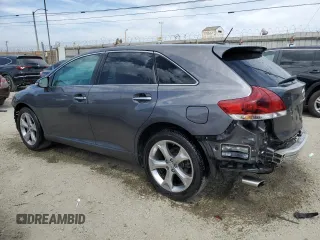 2015 Toyota Venza XLE z VIN 4T3ZK3BB3FU074423, wystawiony jako Copart lot #52941885 z przebiegiem 111 165 mil mil oraz Szkoda całkowita • Salvage title. Historia ofert i sprzedaży dostępna na DreamBid. Obrazek 2.