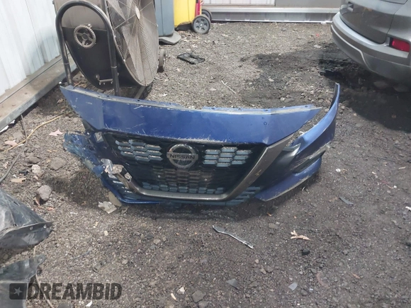 2019 Nissan Altima SR with VIN 1N4BL4CV8KC255940, listed as a IAAI auction lot 41795716 with 22,030 mi miles and . Bid and sale history available at DreamBid. Image 12.