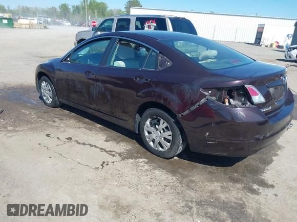 2011 Mazda Mazda6 i Sport with VIN 1YVHZ8BH0B5M04586, listed as a IAAI auction lot 42049308 with 136,802 mi miles. Bid and sale history available at carsss.com. Image 3.