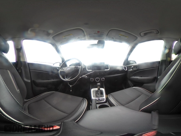 2022 Hyundai Venue SEL with VIN KMHRC8A31NU172040, listed as a IAAI auction lot 42037444 with 26,432 mi miles and . Bid and sale history available at DreamBid. Image 18.