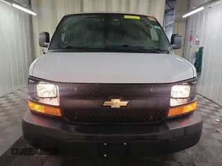 2014 Chevrolet Express Cargo z VIN 1GCSGAFXXE1162573, wystawiony jako IAAI lot #42547277 z przebiegiem 230 224 mil mil oraz . Historia ofert i sprzedaży dostępna na DreamBid. Obrazek 22.