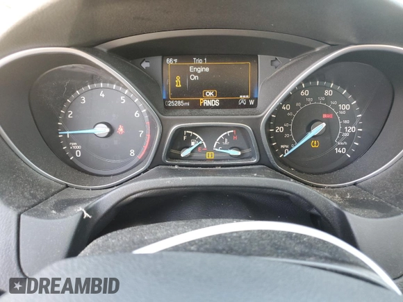 2018 Ford Focus SE with VIN 1FADP3FE4JL220247, listed as a Copart auction lot 52694315 with 25,285 mi miles and Salvage Title. Bid and sale history available at carsss.com. Image 9.