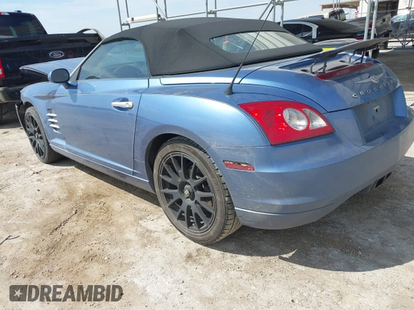 2008 Chrysler Crossfire Limited z VIN 1C3LN65L68X075247, wystawiony jako IAAI lot #42269911 z przebiegiem 107 025 mil mil oraz . Historia ofert i sprzedaży dostępna na DreamBid. Obrazek 3.