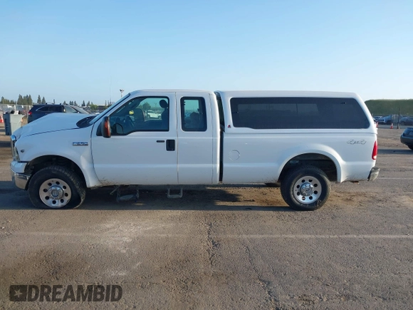 2005 Ford Super Duty F-250 XL with VIN 1FTSX21Y25EB33793, listed as a IAAI auction lot 42068623 with 128,726 mi miles. Bid and sale history available at carsss.com. Image 14.