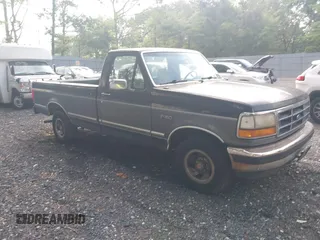 1993 Ford F-150 with VIN 1FTDF15N0PNB09498, listed as a IAAI auction lot 42702369 with 145,939 mi miles and . Bid and sale history available at DreamBid. Image 1.