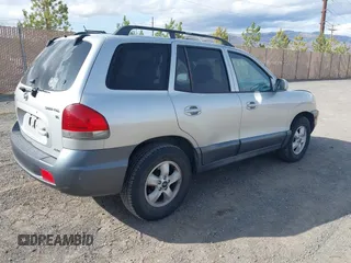 2005 Hyundai Santa Fe GLS with VIN KM8SC73D85U924785, listed as a IAAI auction lot 41964578 with 172,898 mi miles. Bid and sale history available at carsss.com. Image 4.