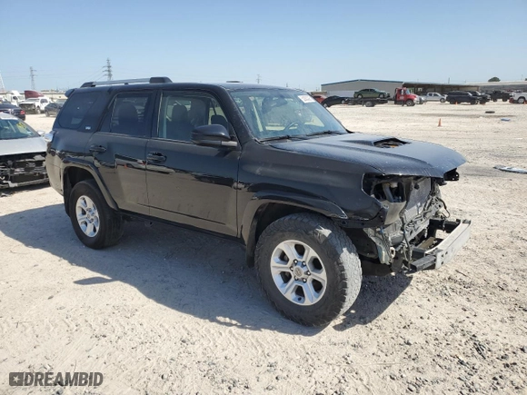 2022 Toyota 4Runner SR5 with VIN JTEEU5JR0N5260179, listed as a Copart auction lot 52883395 with 134,025 mi miles and Salvage Title. Bid and sale history available at carsss.com. Image 4.