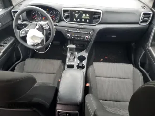 2022 Kia Sportage LX with VIN KNDPMCAC6N7973427, listed as a Copart auction lot 44967555 with 30,143 mi miles and Salvage Title. Bid and sale history available at carsss.com. Image 8.