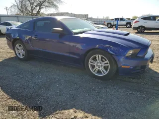 2014 Ford Mustang V6 with VIN 1ZVBP8AM2E5306175, listed as a Copart auction lot 47116815 with 221,685 mi miles and Salvage Title. Bid and sale history available at carsss.com. Image 4.
