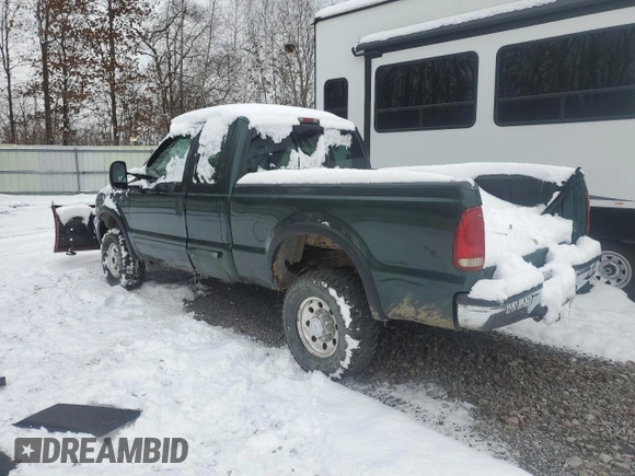 2001 Ford F-350 XL with VIN 1FTSX31S51EB17955, listed as a Copart auction lot 82145044 with 128,289 mi miles and Salvage Title. Bid and sale history available at DreamBid. Image 2.