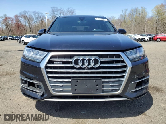 2018 Audi Q7 Premium Plus with VIN WA1LAAF70JD051877, listed as a Copart auction lot 54546685 with 121,056 mi miles and Clean Title. Bid and sale history available at carsss.com. Image 5.