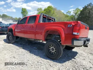2009 GMC Sierra 2500HD SLT z VIN 1GTHK63689F171542, wystawiony jako Copart lot #53044685 z przebiegiem 252 999 mil mil oraz Szkoda całkowita • Salvage title. Historia ofert i sprzedaży dostępna na DreamBid. Obrazek 2.