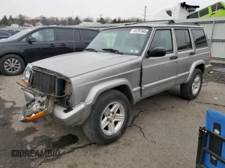2000 Jeep Cherokee Limited with VIN 1J4FF68SXYL260251, listed as a Copart auction lot 44797665 with 142,390 mi miles and Salvage Title. Bid and sale history available at carsss.com. Image 1.