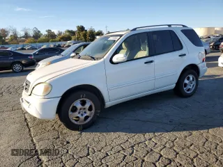 2003 Mercedes-Benz M-Class 3.7L with VIN 4JGAB57E53A408520, listed as a Copart auction lot 77715394 with 260,467 mi miles and Clean Title. Bid and sale history available at carsss.com. Image 1.