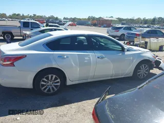2014 Nissan Altima 2.5 S with VIN 1N4AL3AP6EN365081, listed as a IAAI auction lot 41770478 with 188,852 mi miles. Bid and sale history available at carsss.com. Image 13.
