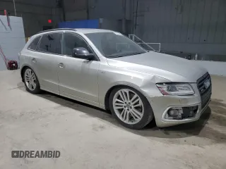 2017 Audi SQ5 Prestige with VIN WA1VCAFP9HA059832, listed as a Copart auction lot 41493775 with 162,554 mi miles and Salvage Title. Bid and sale history available at carsss.com. Image 4.
