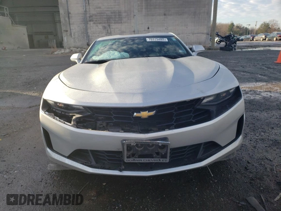 2019 Chevrolet Camaro 2LT with VIN 1G1FD1RX8K0113730, listed as a Copart auction lot 70375482 with 53,943 mi miles. Bid and sale history available at carsss.com. Image 5.