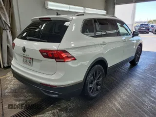 2024 Volkswagen Tiguan SE с VIN 3VV3B7AX0RM096462, выставлен на аукционе IAAI как лот 42844462 с пробегом 33 442 миль миль и . История ставок и продаж доступна на DreamBid. Изображение 11.