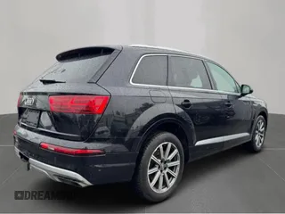 2019 Audi Q7 Premium Plus z VIN WA1LABF79KD013135, wystawiony jako Copart lot #60499135 z przebiegiem 208 776 mil mil oraz Czysty tytuł • Clean title. Historia ofert i sprzedaży dostępna na DreamBid. Obrazek 4.