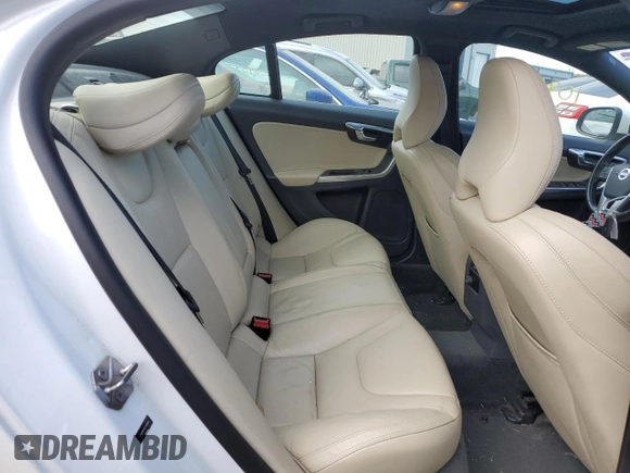 2015 Volvo S60 T6 Drive-E with VIN YV149MFK8F1345555, listed as a Copart auction lot 44394993 with 109,255 mi miles. Bid and sale history available at carsss.com. Image 10.