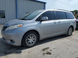 2017 Toyota Sienna XLE Auto Access Seat с VIN 5TDYZ3DCXHS900539, выставлен на аукционе Copart как лот 59970215 с пробегом 158 556 миль миль и Списание • Salvage title. История ставок и продаж доступна на DreamBid. Изображение 1.