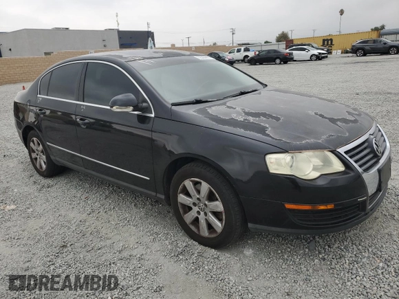 2008 Volkswagen Passat Turbo z VIN WVWJK73C58P031048, wystawiony jako Copart lot #72563814 z przebiegiem 175 435 mil mil oraz Szkoda całkowita • Salvage title. Historia ofert i sprzedaży dostępna na DreamBid. Obrazek 4.