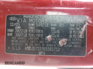 2006 Kia Sorento LX with VIN KNDJD733765583752, listed as a Copart auction lot 48997935 with 176,846 mi miles and Clean Title. Bid and sale history available at DreamBid. Image 13.