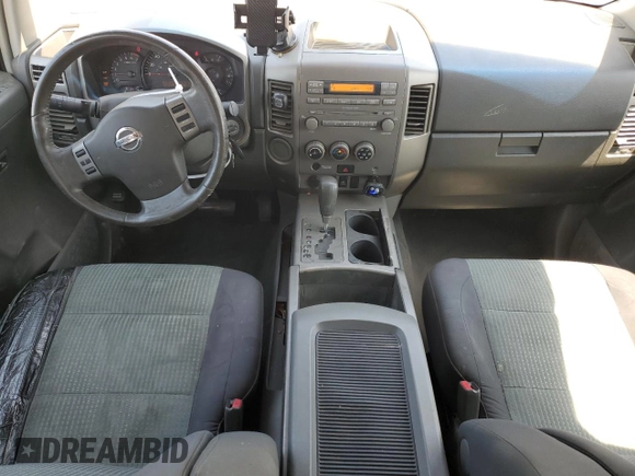 2006 Nissan Titan SE z VIN 1N6AA07A06N535614, wystawiony jako Copart lot #59762005 z przebiegiem 130 296 mil mil oraz Szkoda całkowita • Salvage title. Historia ofert i sprzedaży dostępna na DreamBid. Obrazek 8.