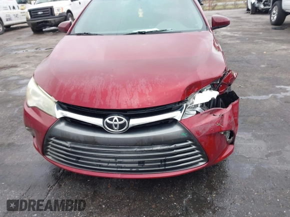 2015 Toyota Camry XLE with VIN 4T1BF1FK2FU982570, listed as a IAAI auction lot 41629755 with 245,224 mi miles. Bid and sale history available at carsss.com. Image 12.