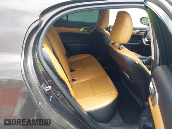 2014 Lexus CT 200h с VIN JTHKD5BH7E2188605, выставлен на аукционе IAAI как лот 42467874 с пробегом 128 837 миль миль и . История ставок и продаж доступна на DreamBid. Изображение 8.
