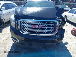 2016 GMC Yukon XL Denali with VIN 1GKS1HKJ5GR435925, listed as a IAAI auction lot 41727259 with 137,098 mi miles. Bid and sale history available at carsss.com. Image 6.