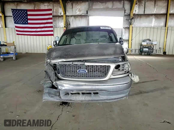 2003 Ford F-150 XL z VIN 1FTRX17233NB60705, wystawiony jako Copart lot #47481745 z przebiegiem 306 645 mil mil oraz Szkoda całkowita • Salvage title. Historia ofert i sprzedaży dostępna na DreamBid. Obrazek 10.