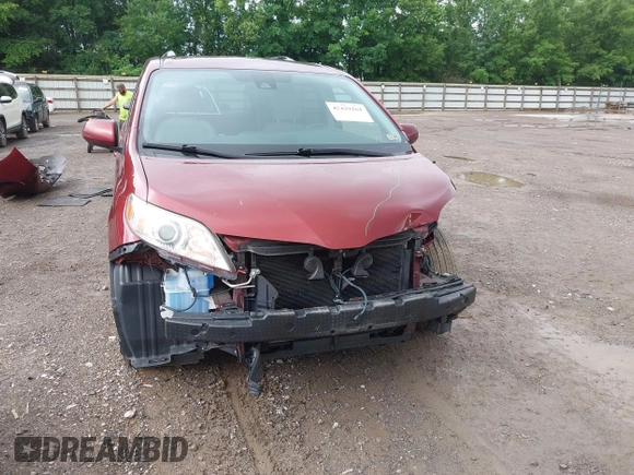 2018 Toyota Sienna LE Auto Access Seat с VIN 5TDKZ3DCXJS958114, выставлен на аукционе IAAI как лот 42429204 с пробегом 165 140 миль миль и . История ставок и продаж доступна на DreamBid. Изображение 6.