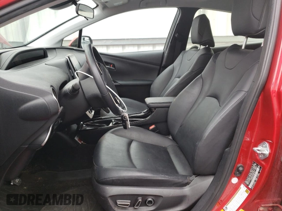 2017 Toyota Prius Plus with VIN JTDKARFP6H3035781, listed as a Copart auction lot 61357615 with 84,073 mi miles and Salvage title. Bid and sale history available at DreamBid. Image 7.