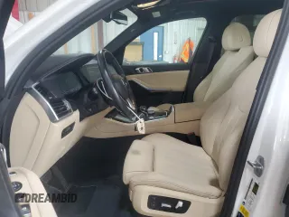 2021 BMW X5 xDrive40i with VIN 5UXCR6C08M9F47053, listed as a Copart auction lot 53625805 with 58,555 mi miles and Salvage Title. Bid and sale history available at carsss.com. Image 7.